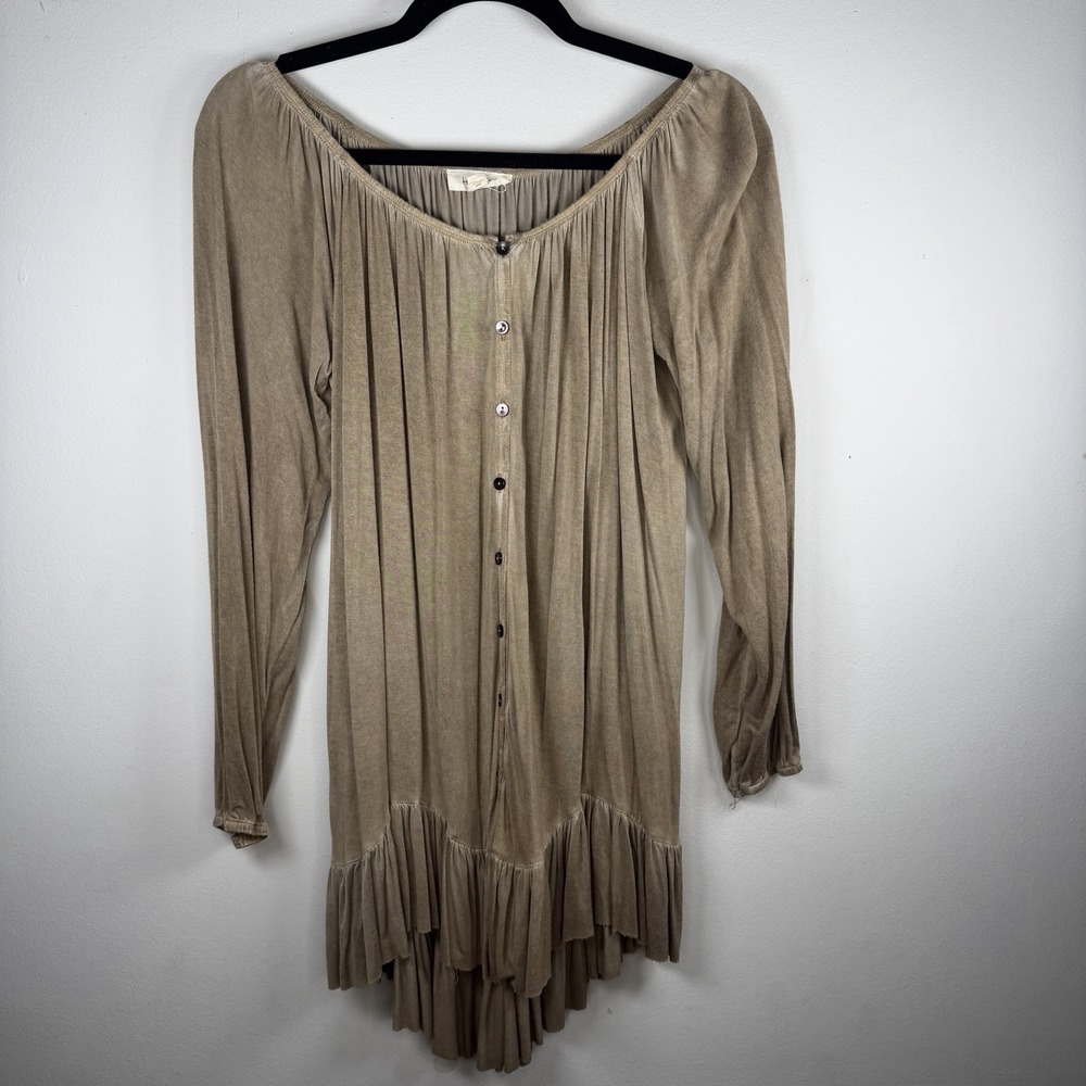 Hopely Women's Med Brown Long Sleeve Shirt Button Front Ruffle Bottom‎ BOHO Core